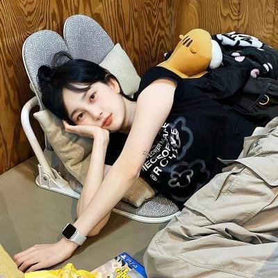 丹顶鹤女孩