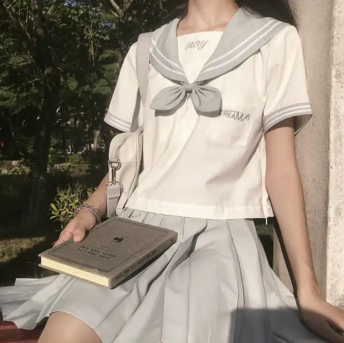 柳绿花红